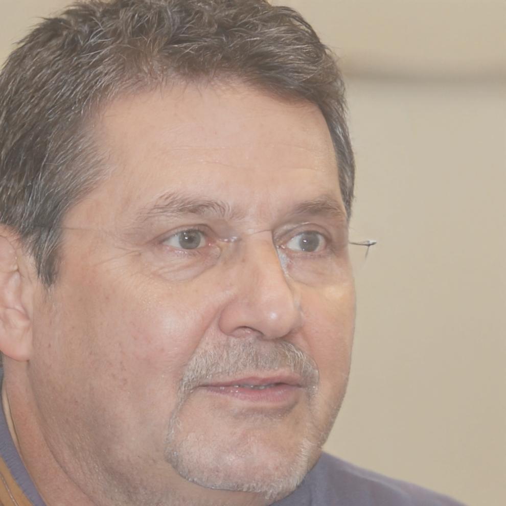 Portrait professionnel de David Rousseau, spécialiste en gestion de portefeuille